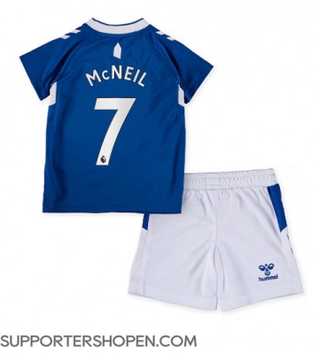 Everton Dwight McNeil #7 Hemmatröja Barn 2022-23 Kortärmad (+ korta byxor)